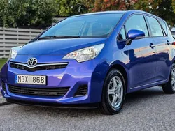 Blå Begagnad 2012 Toyota Verso-S Minibuss | 89 500 kr (Dyr)