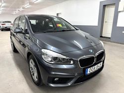 Grå Begagnad 2018 BMW 220 Active Tourer Minibuss | 169 000 kr (Marknadspris)