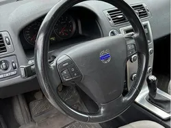 Grön Begagnad 2008 Volvo V50 Momentum Kombi | 25 000 kr (Marknadspris)