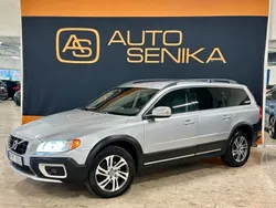 Ljusgrå Begagnad 2012 Volvo XC70 SUV | 129 900 kr (Marknadspris)