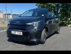 Svart Begagnad 2025 Kia Picanto Halvkombi | 174 900 kr (Marknadspris)