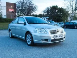 Silver Begagnad 2003 Toyota Avensis Sedan | 44 700 kr (Marknadspris)