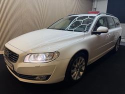 Vit Begagnad 2016 Volvo V70 Momentum Kombi | 129 900 kr (Marknadspris)