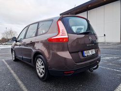 Brun mettalic Begagnad 2011 Renault Grand Scénic III Minibuss | 24 000 kr