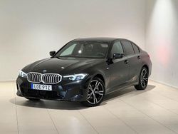 Svart Ny 2025 BMW 330e M Sport Sedan | 599 900 kr (Marknadspris)