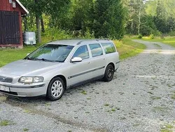 Grå Begagnad 2002 Volvo V70 Kombi | 5 900 kr (Superpris)