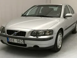 Silver Begagnad 2004 Volvo S60 Sedan | 50 800 kr (Marknadspris)