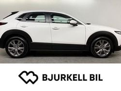 Vit Begagnad 2022 Mazda CX-30 SUV | 264 900 kr (Marknadspris)