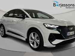 Vit Begagnad 2023 Audi Q4 Sportback e-tron S-Line SUV | 489 000 kr (Marknadspris)