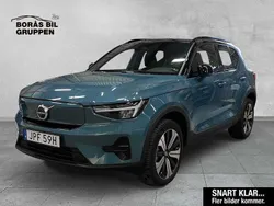 Blå Begagnad 2023 Volvo XC40 Core SUV | 379 000 kr