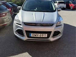 Grå Begagnad 2015 Ford Kuga Titanium SUV | 86 000 kr