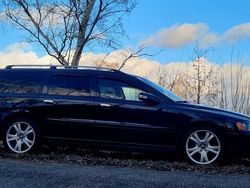 Svart Begagnad 2007 Volvo V70 Standard Kombi | 39 500 kr (Marknadspris)