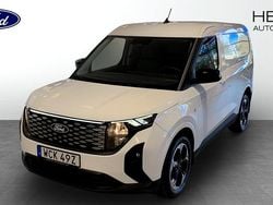 Frozen white Ny 2025 Ford Transit Limited | 379 900 kr