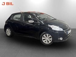 Svart Begagnad 2013 Peugeot 208 Halvkombi | 59 900 kr (Marknadspris)