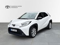 Vit Begagnad 2022 Toyota Aygo Comfort Halvkombi | 139 900 kr