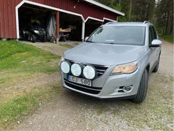 Grå Begagnad 2011 VW Tiguan Sportline SUV | 65 000 kr (Superpris)