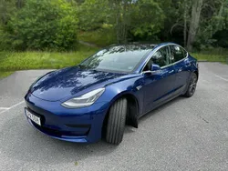 Blå Begagnad 2020 Tesla Model 3 Standard Range Sedan | 220 000 kr (Bra pris)