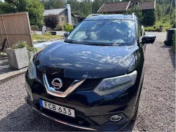 Svart Begagnad 2015 Nissan X-Trail SUV | 120 000 kr (Marknadspris)