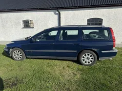 Blå Begagnad 2001 Volvo V70 Kombi | 15 000 kr (Lite dyr)