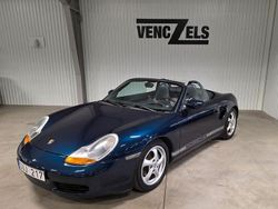 Mörkblå Begagnad 1998 Porsche Boxster Cab | 109 000 kr