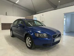 Blå Begagnad 2005 Volvo S40 Sedan | 39 900 kr (Marknadspris)