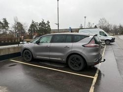 Begagnad 2017 Renault Espace Minibuss | 175 000 kr (Marknadspris)
