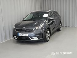Grå Begagnad 2017 Kia Niro SUV | 169 700 kr (Marknadspris)