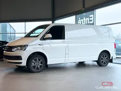 Vit Begagnad 2017 VW T6 Van | 139 900 kr