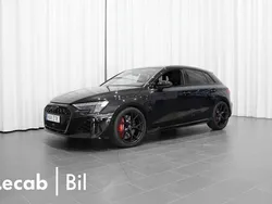 Mytsvart metallic Ny 2025 Audi RS3 Sportback Halvkombi | 709 500 kr (Bra pris)