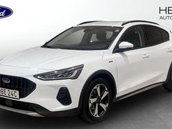 Vit (white) Begagnad 2024 Ford Focus Active Halvkombi | 219 900 kr (Marknadspris)
