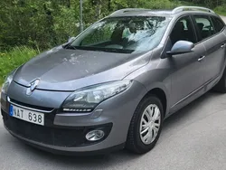 Grå Begagnad 2012 Renault Mégane GrandTour Kombi | 29 900 kr (Marknadspris)