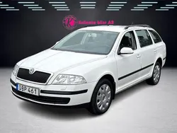 Vit Begagnad 2006 Skoda Octavia Kombi | 22 900 kr