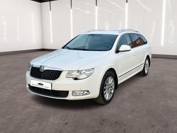 Vit Begagnad 2013 Skoda Superb Elegance Kombi | 49 900 kr (Marknadspris)