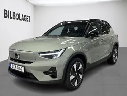 Grön Begagnad 2024 Volvo XC40 Core SUV | 389 800 kr