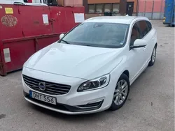 Vit Begagnad 2015 Volvo V60 Summum Kombi | 148 000 kr (Bra pris)