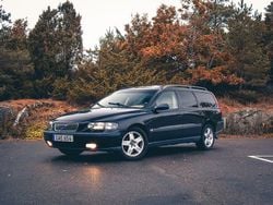 Svart Begagnad 2003 Volvo V70 Kombi | 49 900 kr
