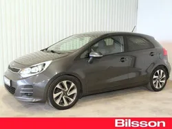 Grå Begagnad 2015 Kia Rio Halvkombi | 104 900 kr (Marknadspris)