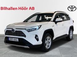 Vit Begagnad 2019 Toyota RAV4 Hybrid Active SUV | 249 900 kr (Marknadspris)