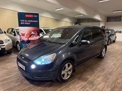 Grå Begagnad 2008 Ford S-MAX S Minibuss | 59 900 kr (Marknadspris)