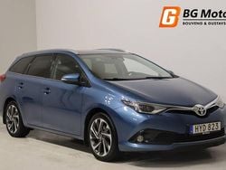 Blå Begagnad 2015 Toyota Auris Kombi | 134 500 kr (Marknadspris)