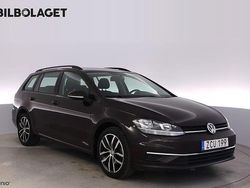 Svart Begagnad 2017 VW Golf VII Kombi | 169 800 kr (Marknadspris)