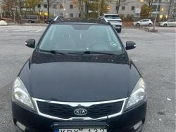 Svart Begagnad 2010 Kia Ceed Sportswagon 4 Kombi | 59 999 kr (Bra pris)