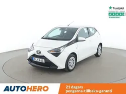 Vit Begagnad 2021 Toyota Aygo X-play Halvkombi | 144 000 kr (Marknadspris)