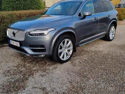 Grå Begagnad 2017 Volvo XC90 Inscription SUV | 360 000 kr (Marknadspris)
