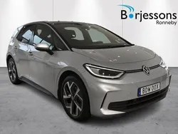 Silver Begagnad 2023 VW ID.3 Pro Performance Halvkombi | 389 000 kr (Dyr)