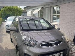 Grå Begagnad 2013 Kia Picanto Halvkombi | 54 900 kr (Marknadspris)
