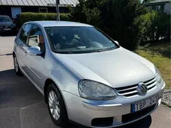 Silver Begagnad 2007 VW Golf V Halvkombi | 25 900 kr (Marknadspris)