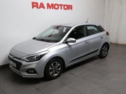 Silver Begagnad 2018 Hyundai i20 Premium Halvkombi | 109 900 kr (Marknadspris)