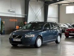 Mörkblå Begagnad 2008 Volvo V50 Kinetic Kombi | 39 900 kr (Marknadspris)