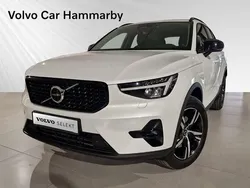 Vit Begagnad 2024 Volvo XC40 Plus SUV | 429 000 kr (Dyr)